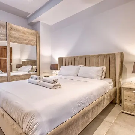 Valletta Views 2br Next To Zara