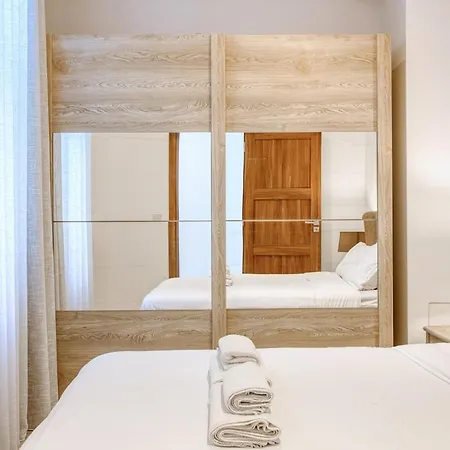 Valletta Views 2br Next To Zara * Sliema