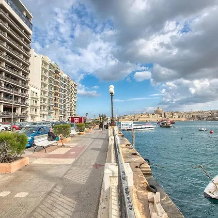 Valletta Views 2br Next To Zara Lejlighed
